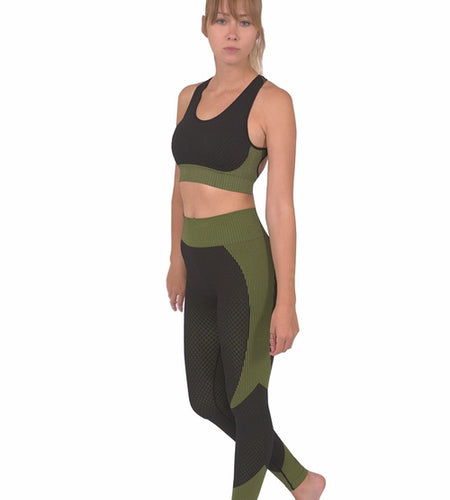 Trois Seamless Sports Bra - Black with Green