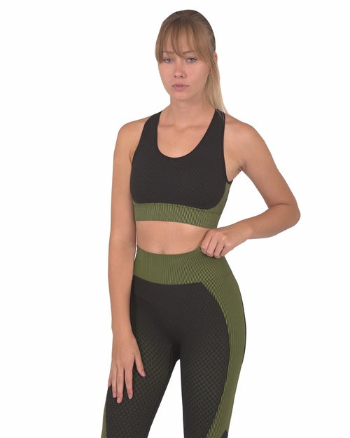 Load image into Gallery viewer, Trois Seamless Sports Bra - Black with Green
